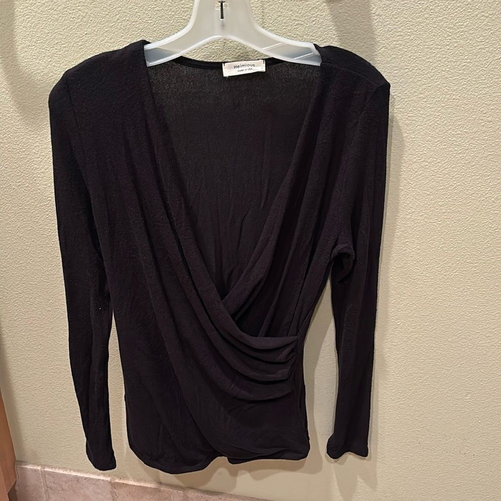 Heimious Woman's Black Wrap Sweater